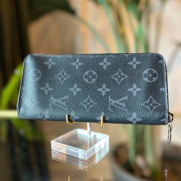 LOUIS VUITTON Monogram Eclipse Vertical Zippy Wallet - Picture 1 of 16